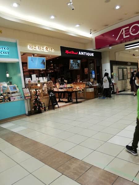 ねこねこ食パン イオンモール岡崎店の店内風景