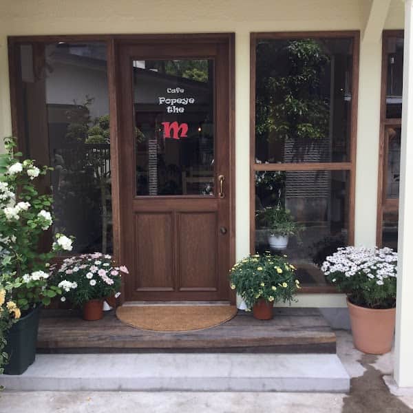 カフェ ポパイ ザ エムの店内風景