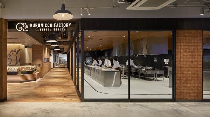 鎌倉紅谷 Kurumicco Factory The Cafeの店内風景
