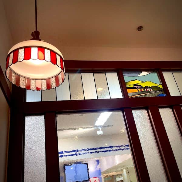 椿屋カフェ 横浜店の店内風景