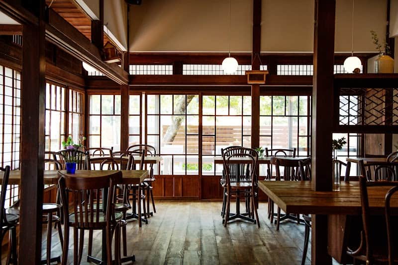 カキノキテラスの店内風景