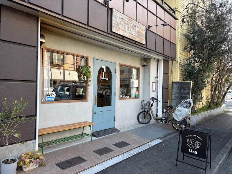 Coffee and Baked Uraの店内風景