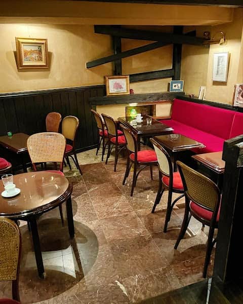 カフェ・トロワバグの店内風景