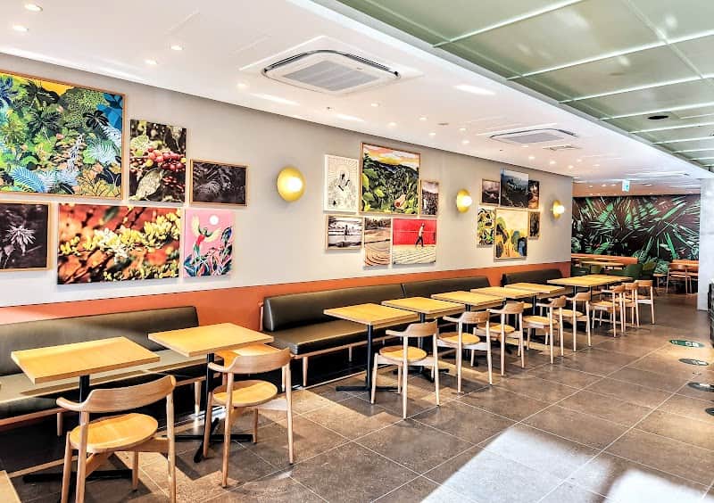 スターバックス コーヒー JR東日本ホテルメッツ 横浜鶴見店の店内風景