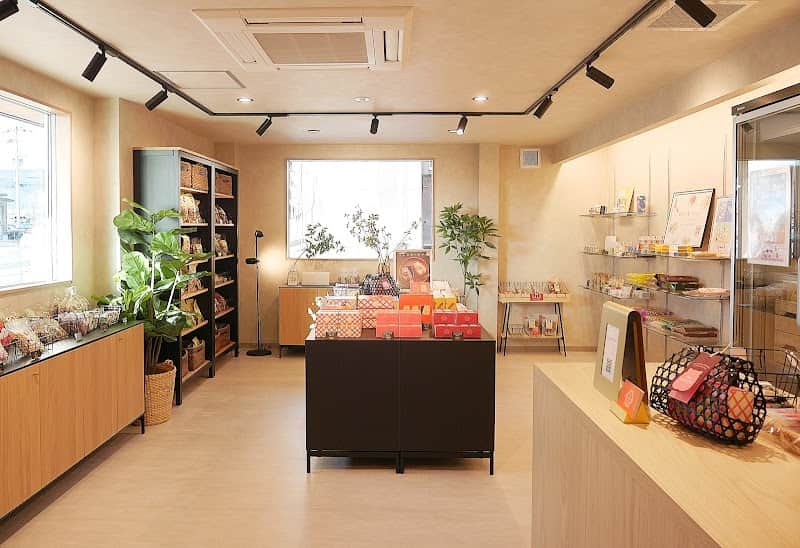 青木光悦堂 koetsuan (旧幸悦庵)の店内風景