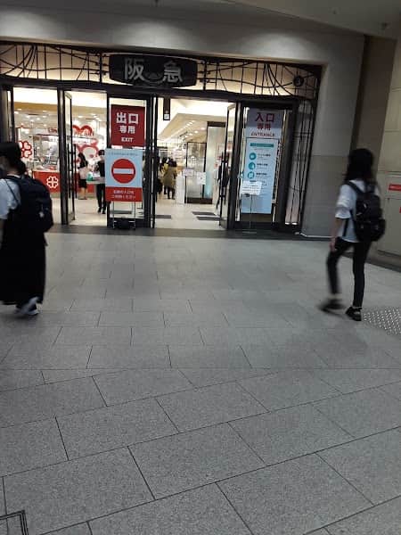 ラ・メゾン・デュ・ショコラ 梅田阪急店の店内風景