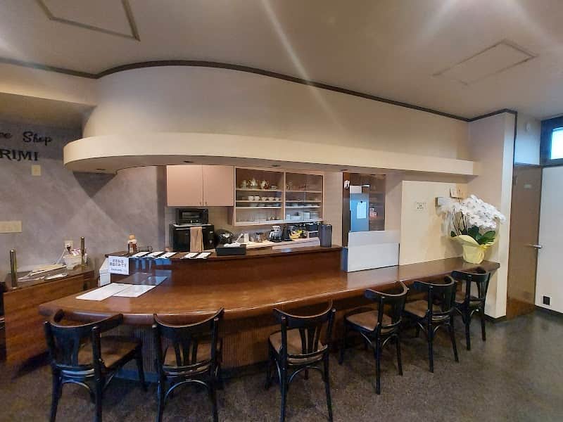 喫茶リミの店内風景