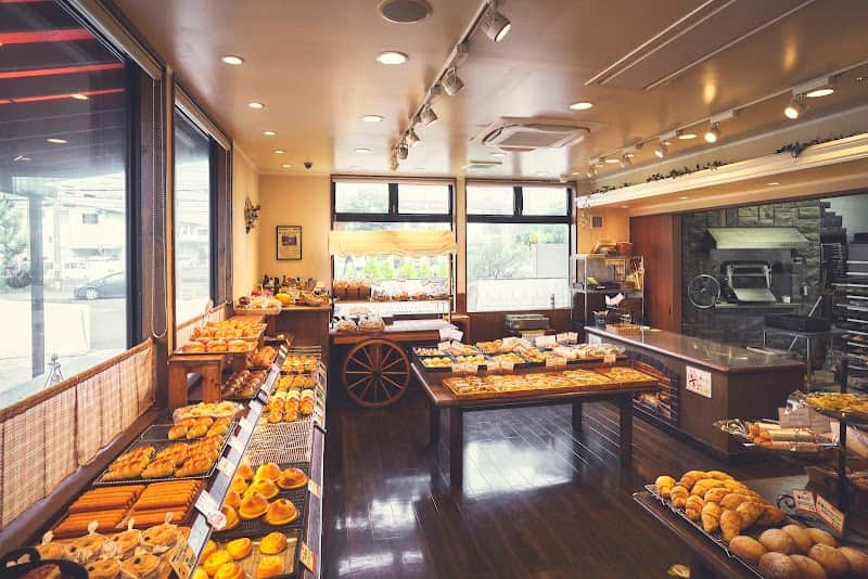 スペイン石窯 マルコ デュ パン 聖一色店の店内風景