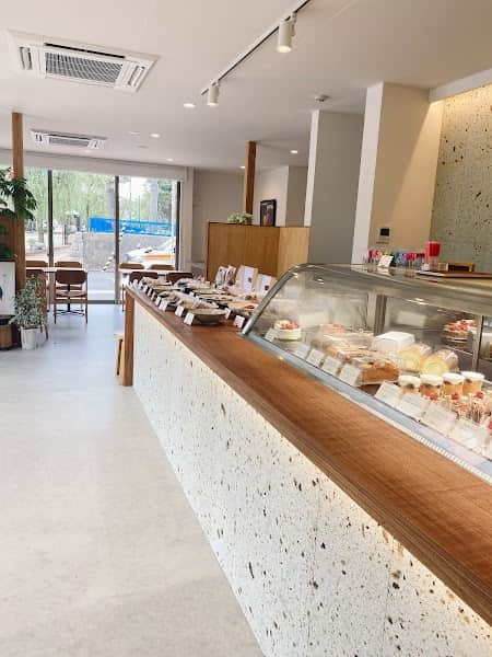 patisserie remplirの店内風景
