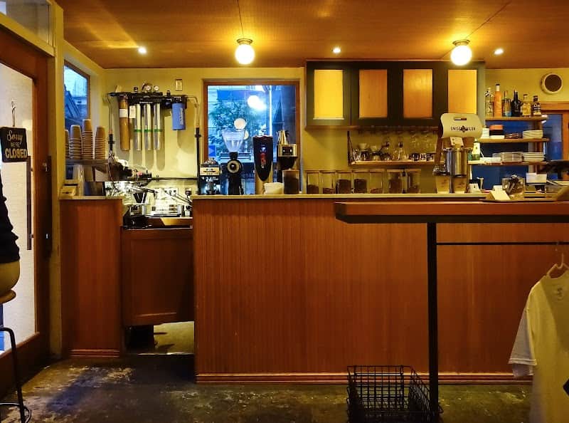 Unison Tailorの店内風景