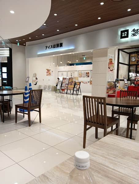 アイスは別腹 イオン徳島店の店内風景