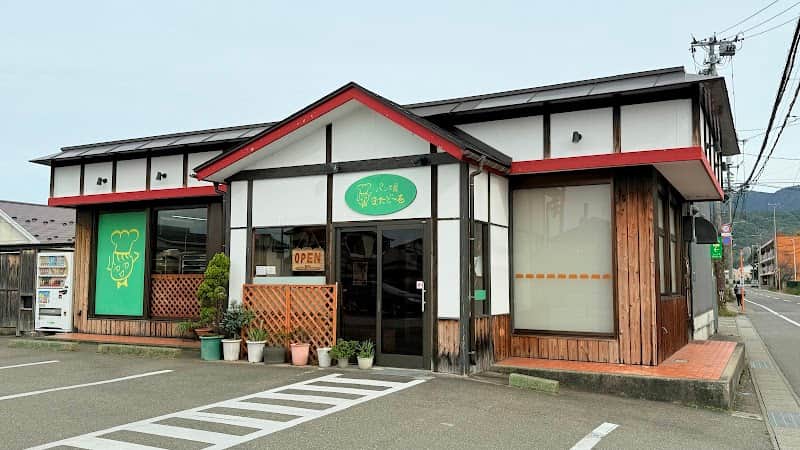 パン工房またど〜るの店内風景