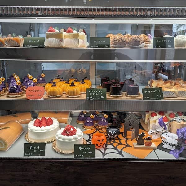 菓子工房 ルポゼの店内風景