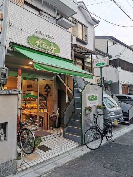 手づくりパンの店 ポエットの店内風景