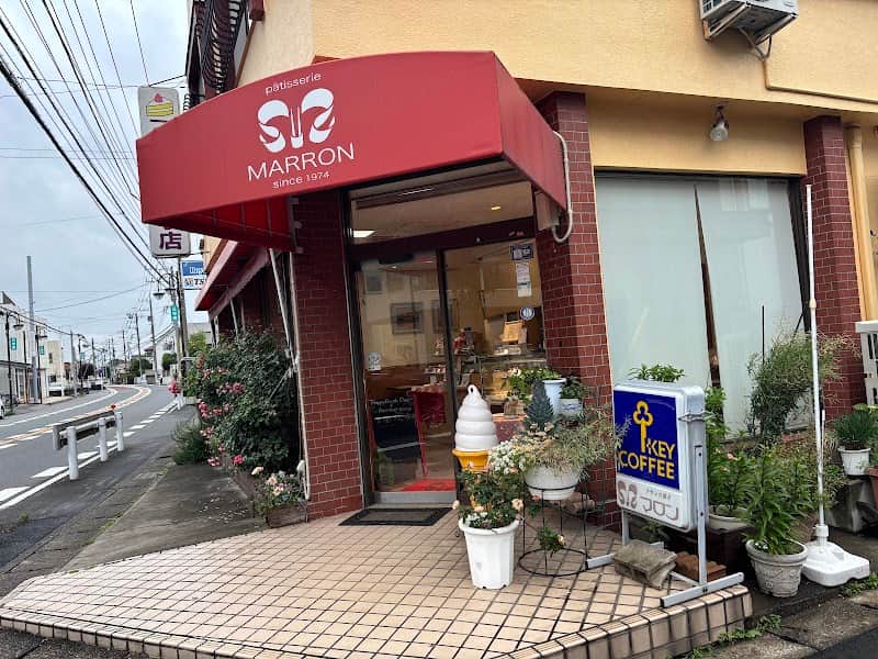 マロン洋菓子店 西口店の店内風景
