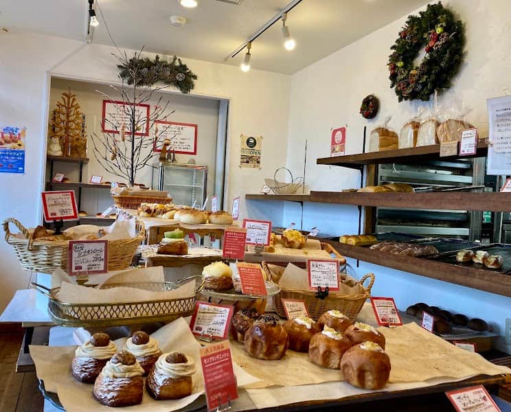 BAKERY Coneru (ベーカリーコネル) 厚別店の店内風景