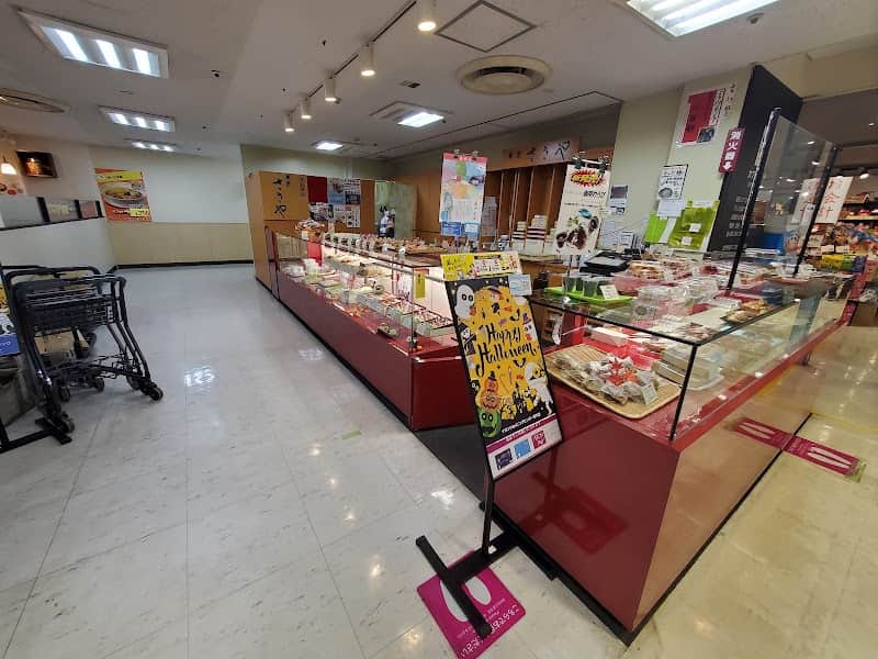 菓匠ささや イオンマリンピア店の店内風景
