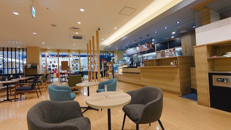 CAFE de CRIE カフェ・ド・クリエ イオンモール秋田店の店内風景