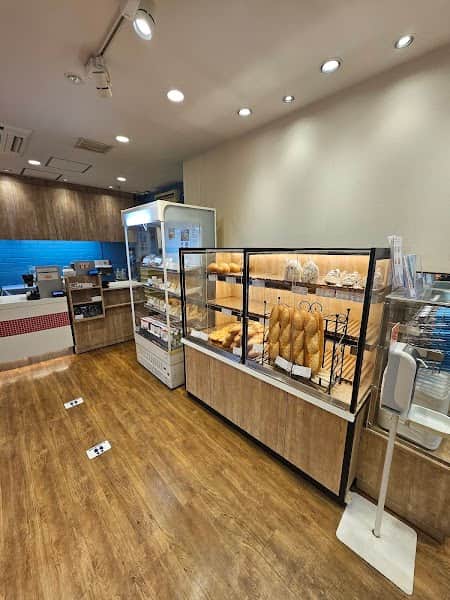 ドンクエディテ 小田急千歳船橋店の店内風景