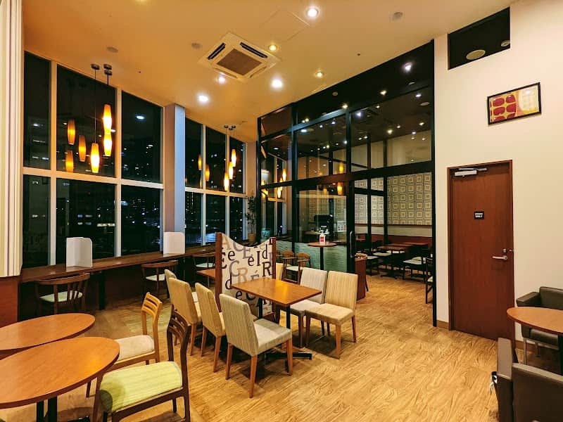 CAFE de CRIE カフェ・ド・クリエ イオンタウン千種店の店内風景