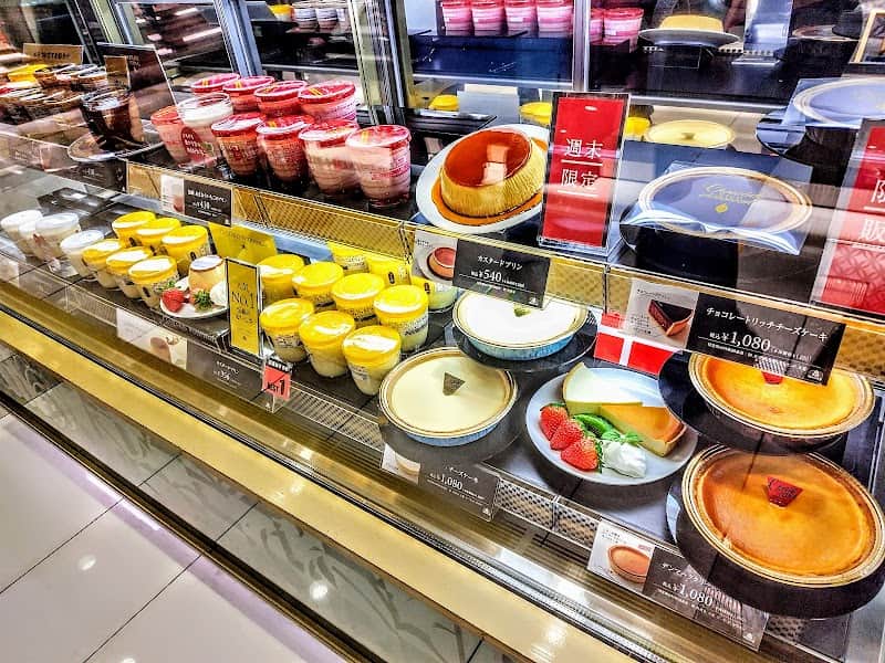 モロゾフ 大丸梅田店の店内風景