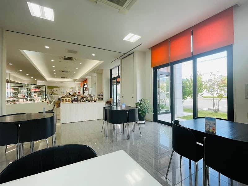 二葉堂千曲店の店内風景