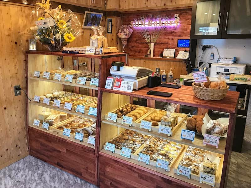焼き立て&冷凍パン SUN Bakeryの店内風景