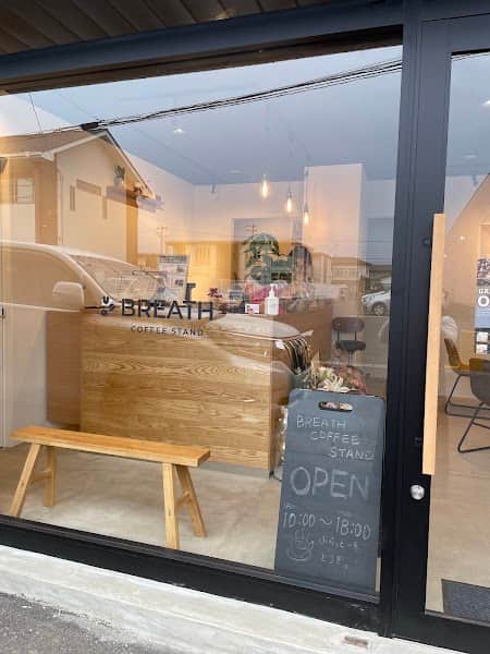 BREATH COFFEE STANDの店内風景