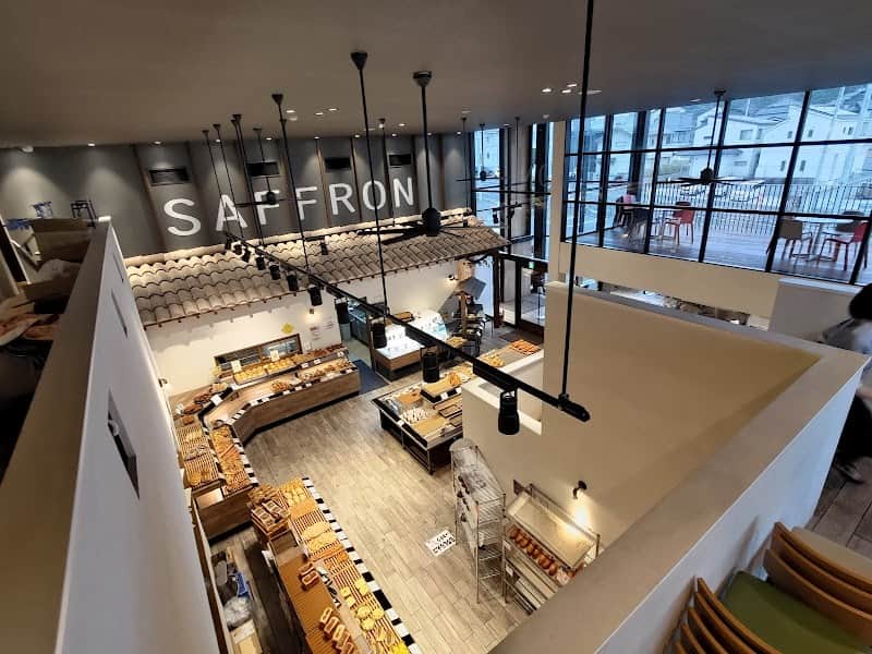 石窯パン工房 丘の上のサフランの店内風景
