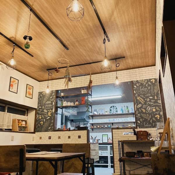 Dining cafe SHANTIの店内風景