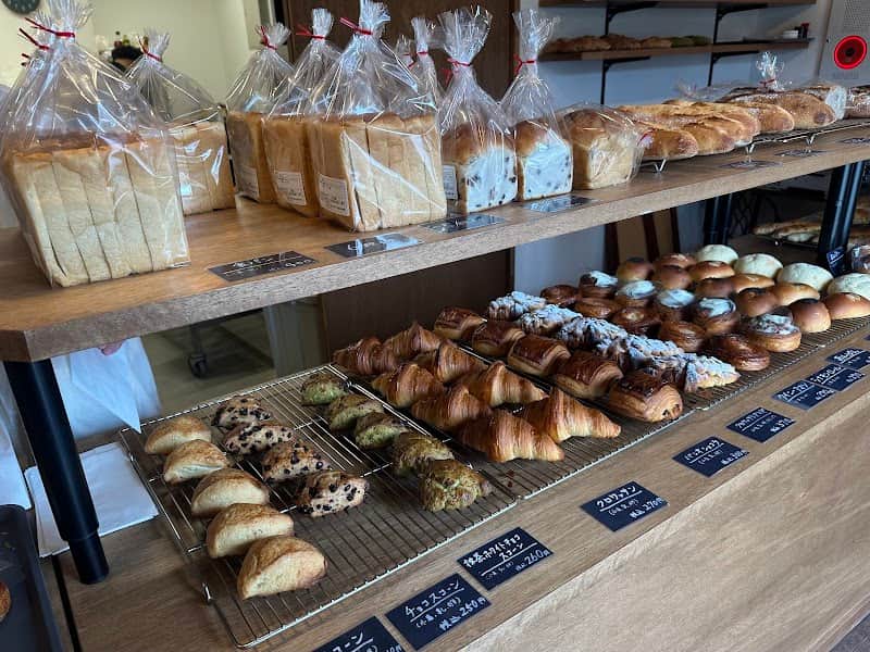 SAKAMOTO BAKERYの店内風景