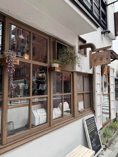 mogu mogu oven / Dessert labの店内風景
