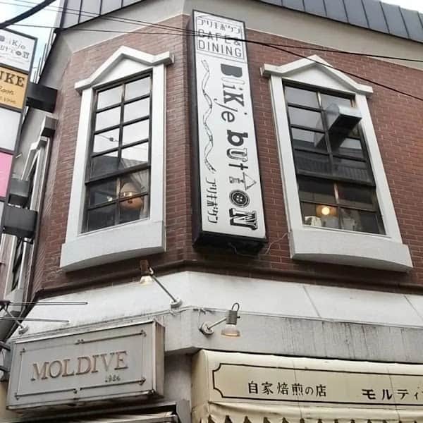 ブリキボタンの店内風景