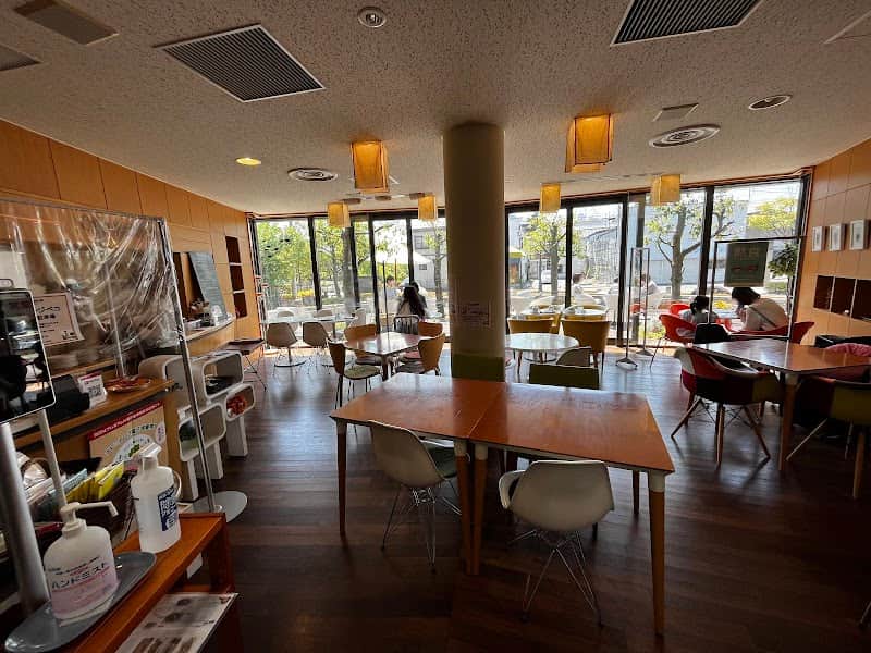 オレンジ ペコの店内風景