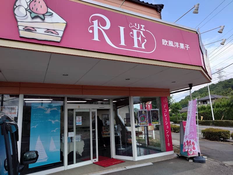 リエ洋菓子店 葉鹿店の店内風景