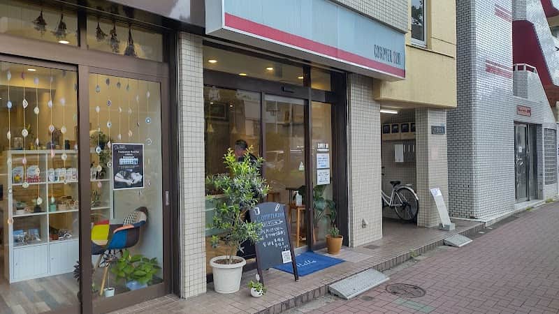 COMPTER SURの店内風景