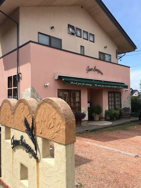 パン工房 トムソーヤの店内風景