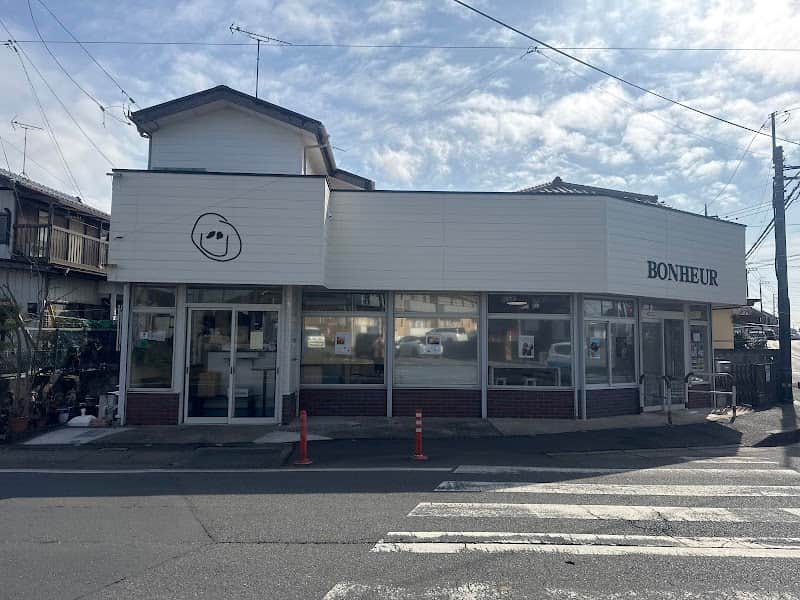 川間カフェ ボヌールの店内風景