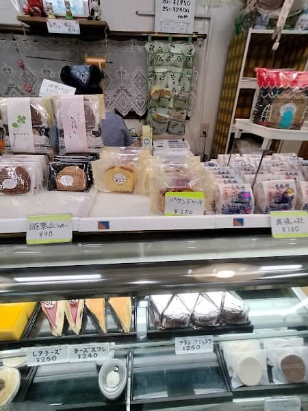 土井菓子舗の店内風景