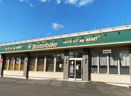 ボストンベイク 里塚店の店内風景