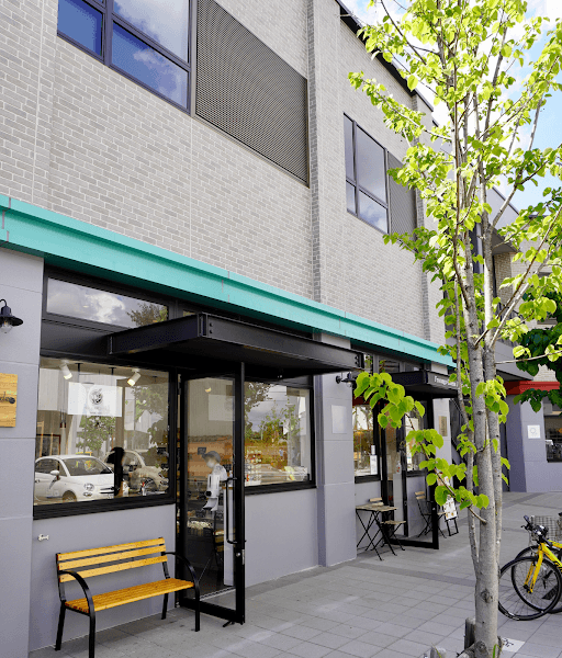 味輝天然酵母パンの店内風景