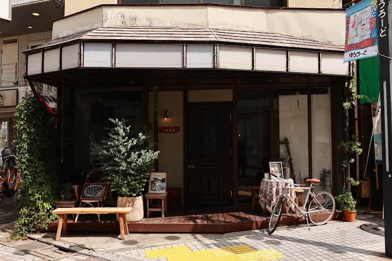 カフェこぼれびの店内風景