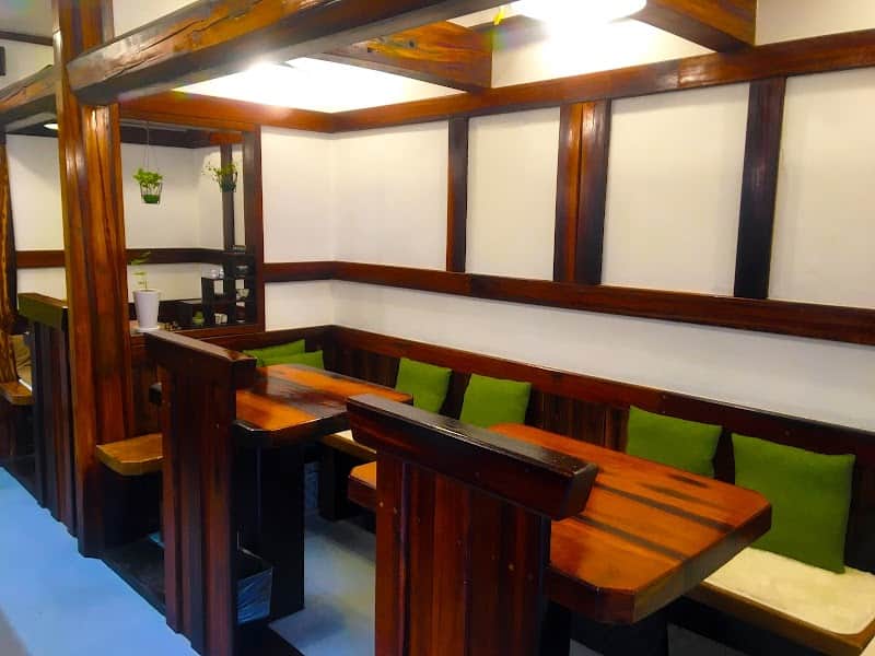 焼きいもとソフトクリームの店 はちやの店内風景