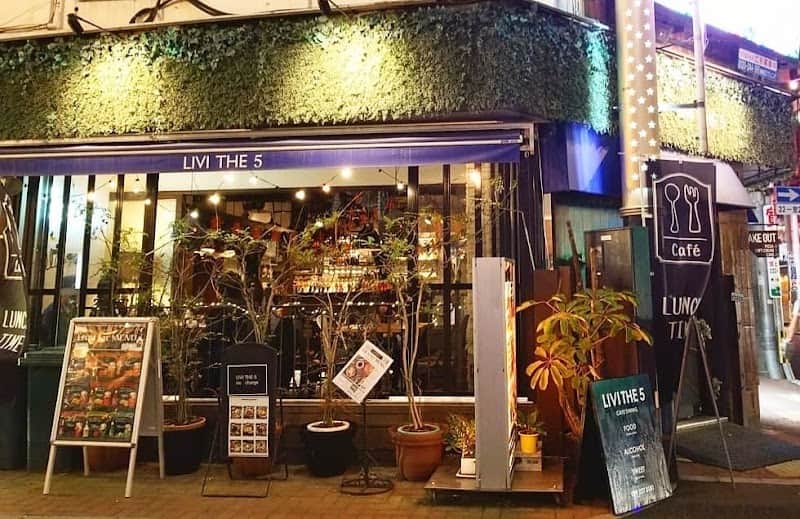 LIVI THE 5の店内風景