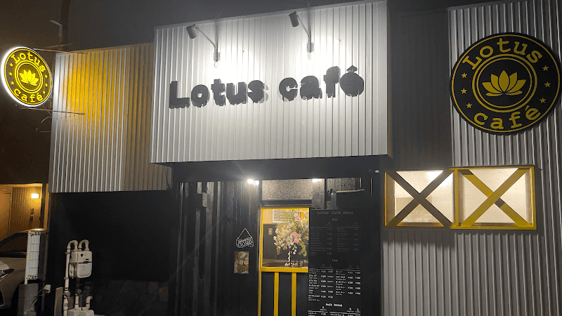 Lotus caféの店内風景