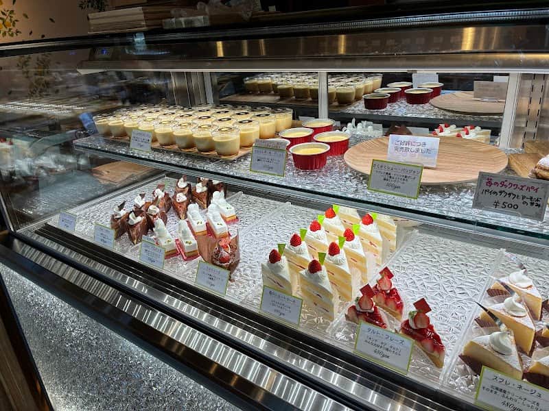 パティスリージュフォヴィアンの店内風景