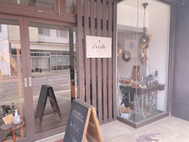 e’s cafeの店内風景