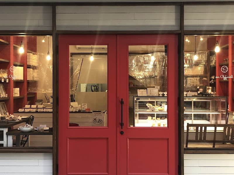 アンオフィシャルの店内風景