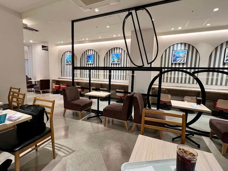 ドトールコーヒーショップ 池袋東口店の店内風景