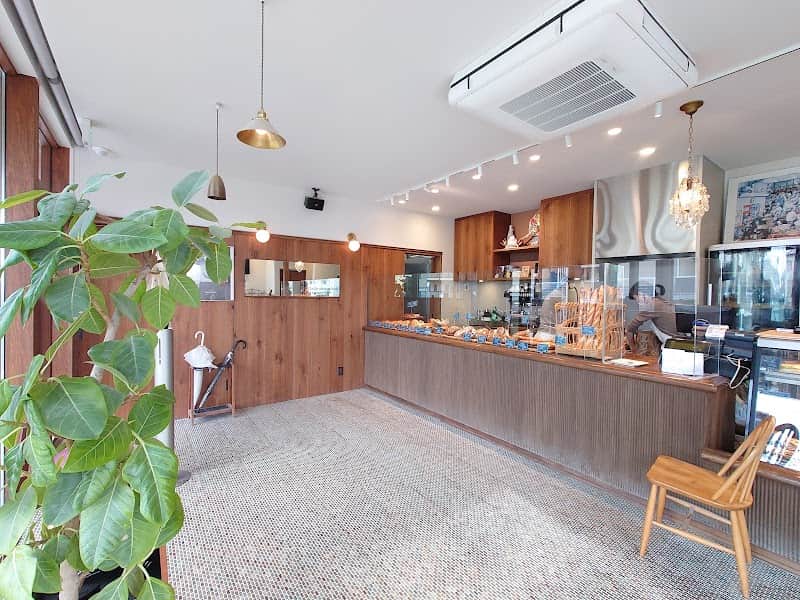 アダチの店内風景
